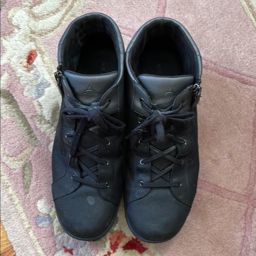 Aravon Black Ankle Boots
